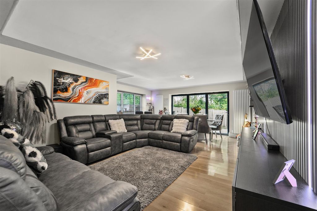 Property photo 3 of 67 Dsc09080.Jpg