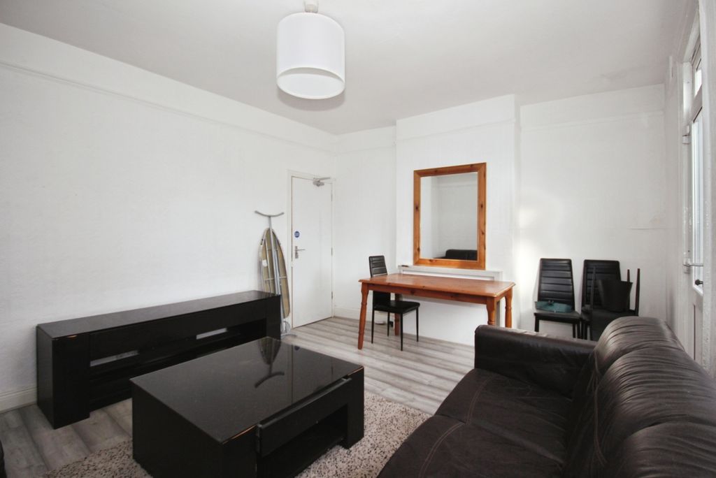 Property photo 2 of 19 Pbox-Img.Jpg