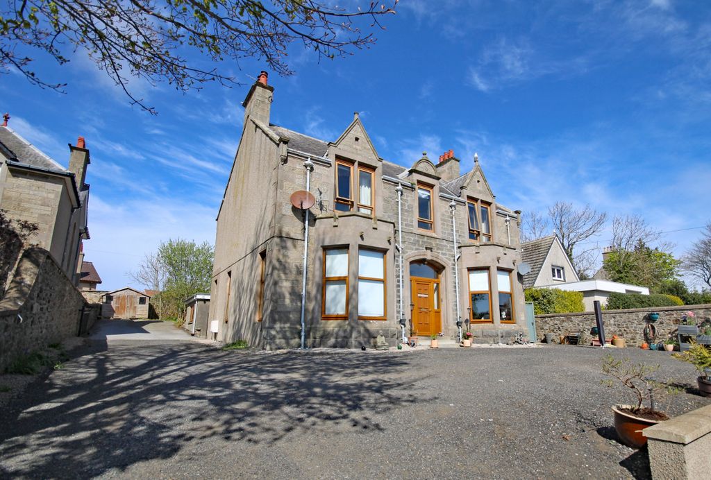 Property photo 1 of 35