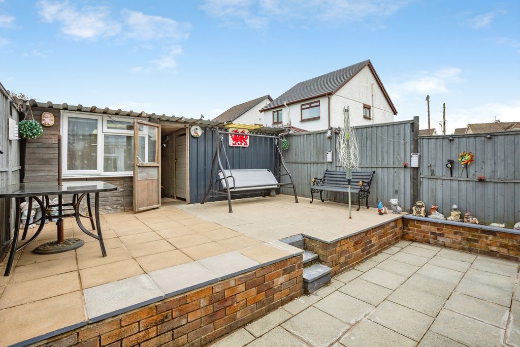 Property photo 2 of 17 Pbox-Img.Jpg