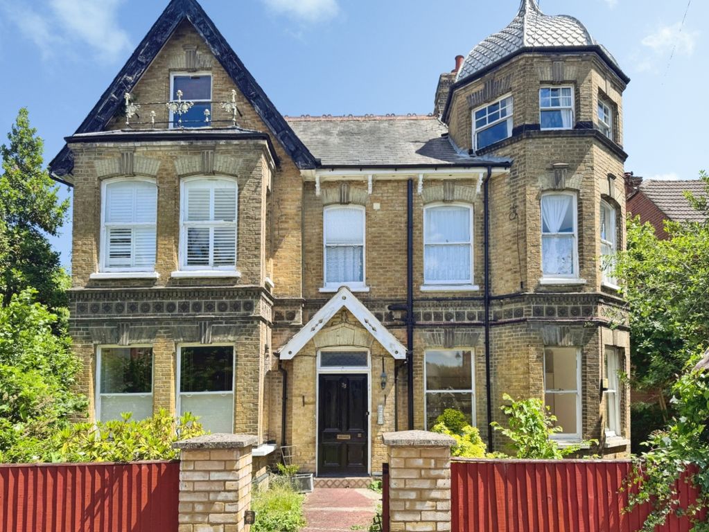 Property photo 1 of 7
