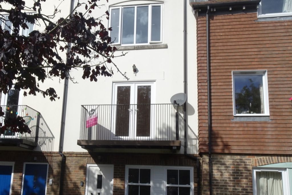 Property photo 1 of 11 Dsc01818