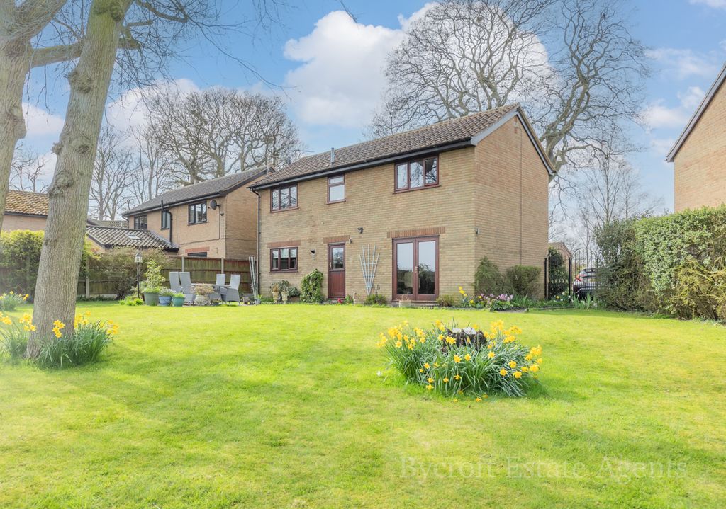 Property photo 1 of 24