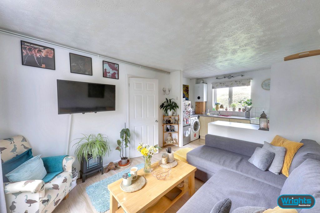 Property photo 3 of 11 Photo 3