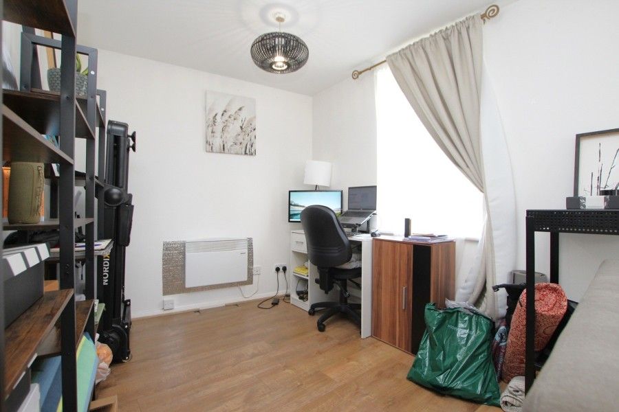 Property photo 3 of 6