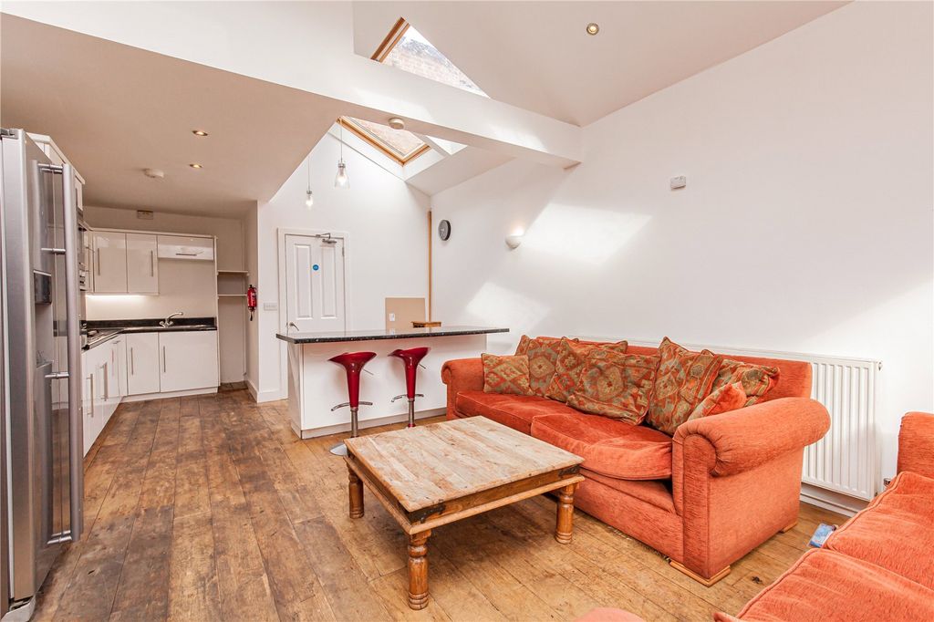 Property photo 2 of 12 Picture No. 07