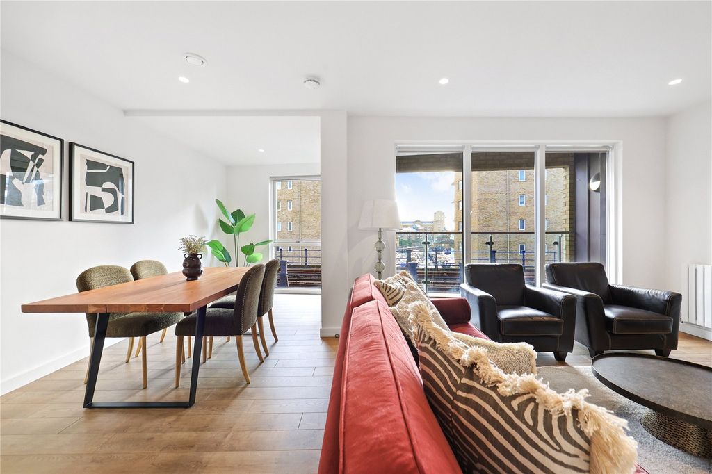 Property photo 2 of 47 Picture No. 43