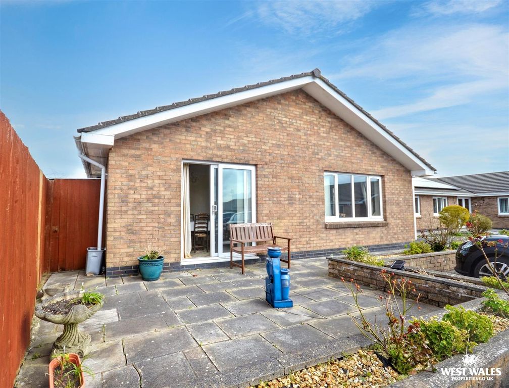 Additional image 23 of 3 bed detached bungalow for saleSkomer Drive, Milford Haven SA73