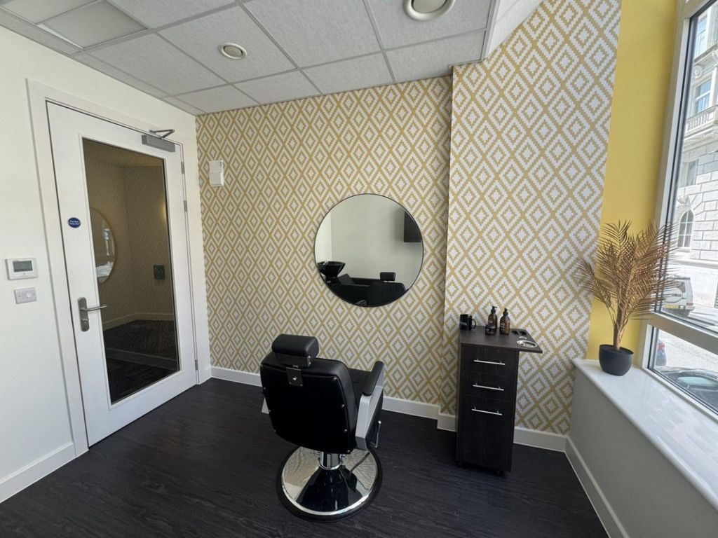 Property photo 3 of 4