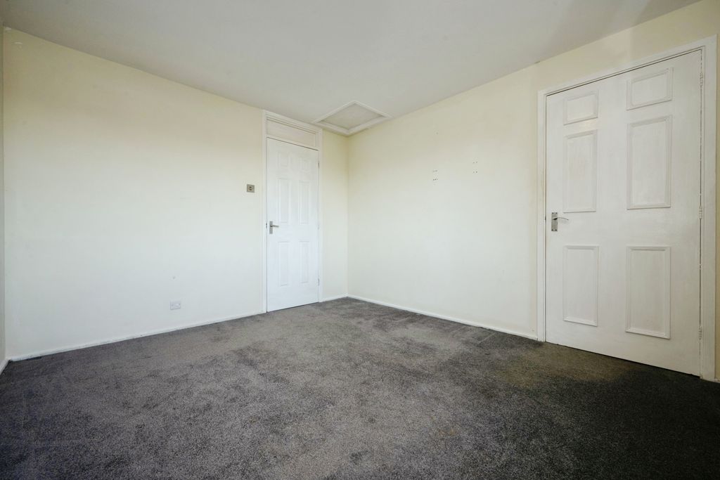 Property photo 3 of 12 Pbox-Img.Jpg