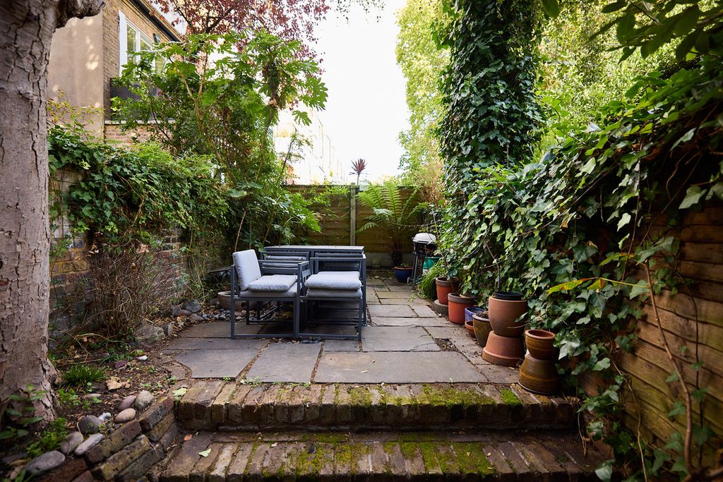 Property photo 3 of 22