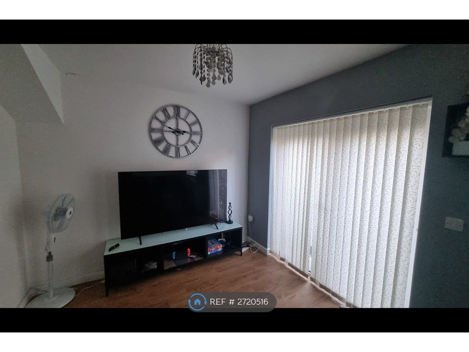 Property photo 3 of 11 Livingroom_2