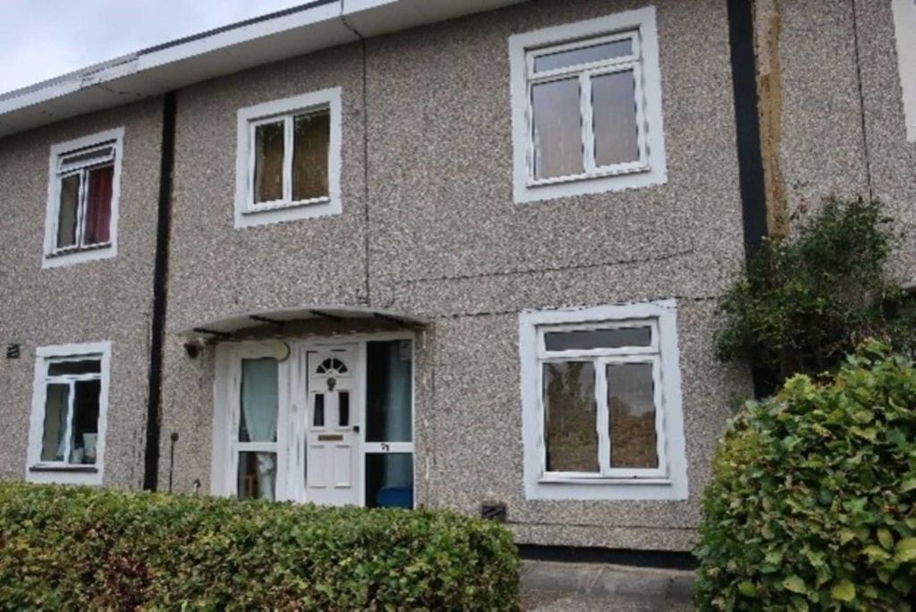 Property photo 1 of 12