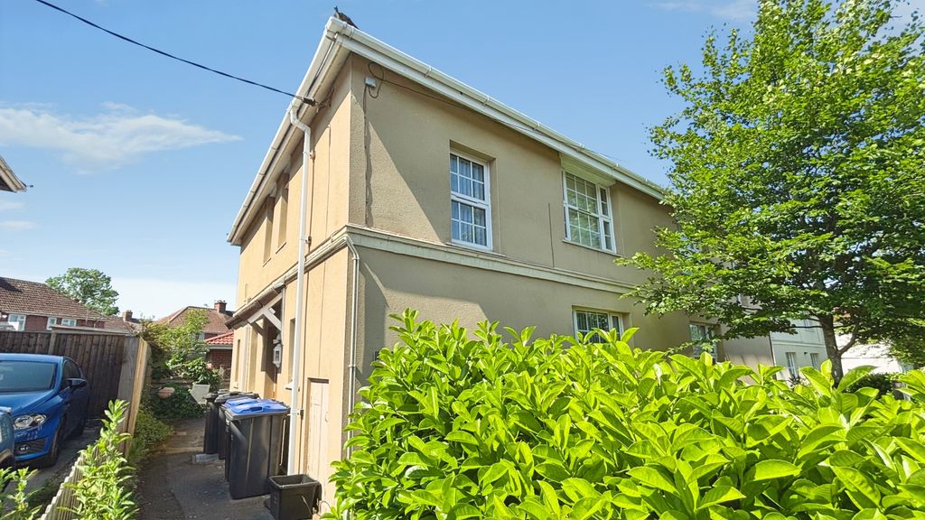 Property photo 1 of 7 Front Elevation