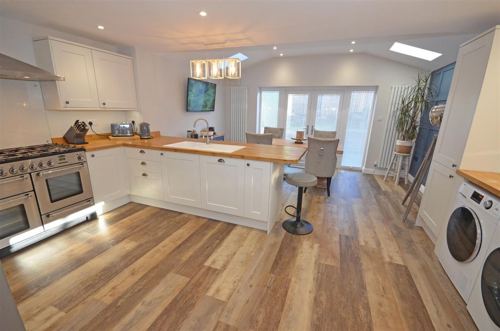 Property photo 3 of 35 01B.Jpg