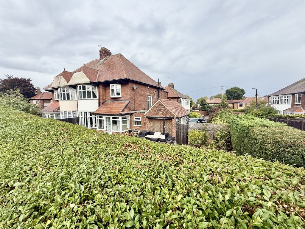 Property photo 2 of 17 Img_2483