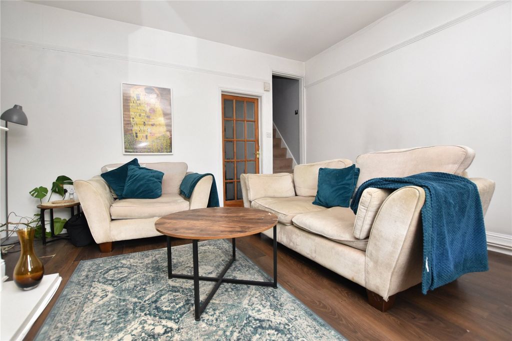 Property photo 3 of 15 Picture No. 11