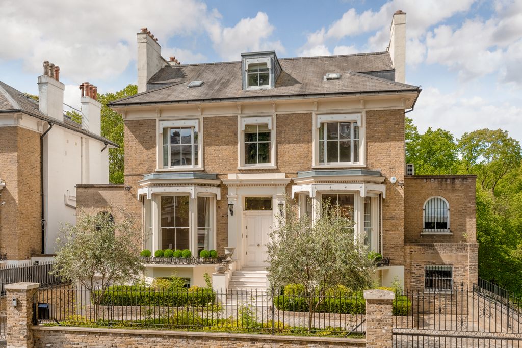 Property photo 1 of 17
