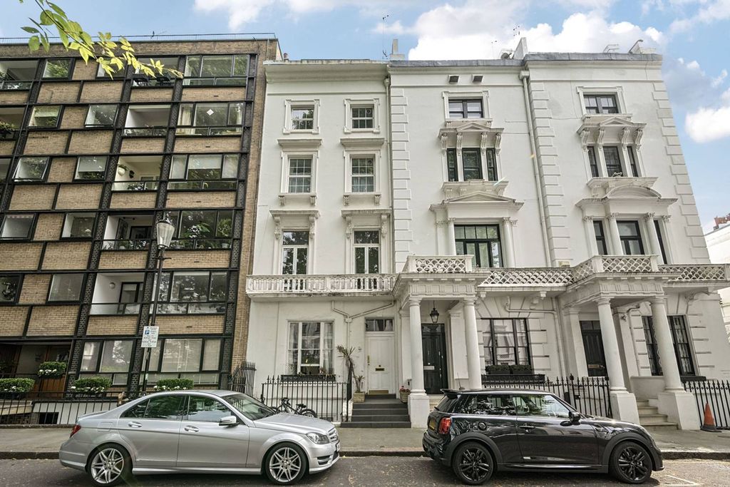 Property photo 3 of 13