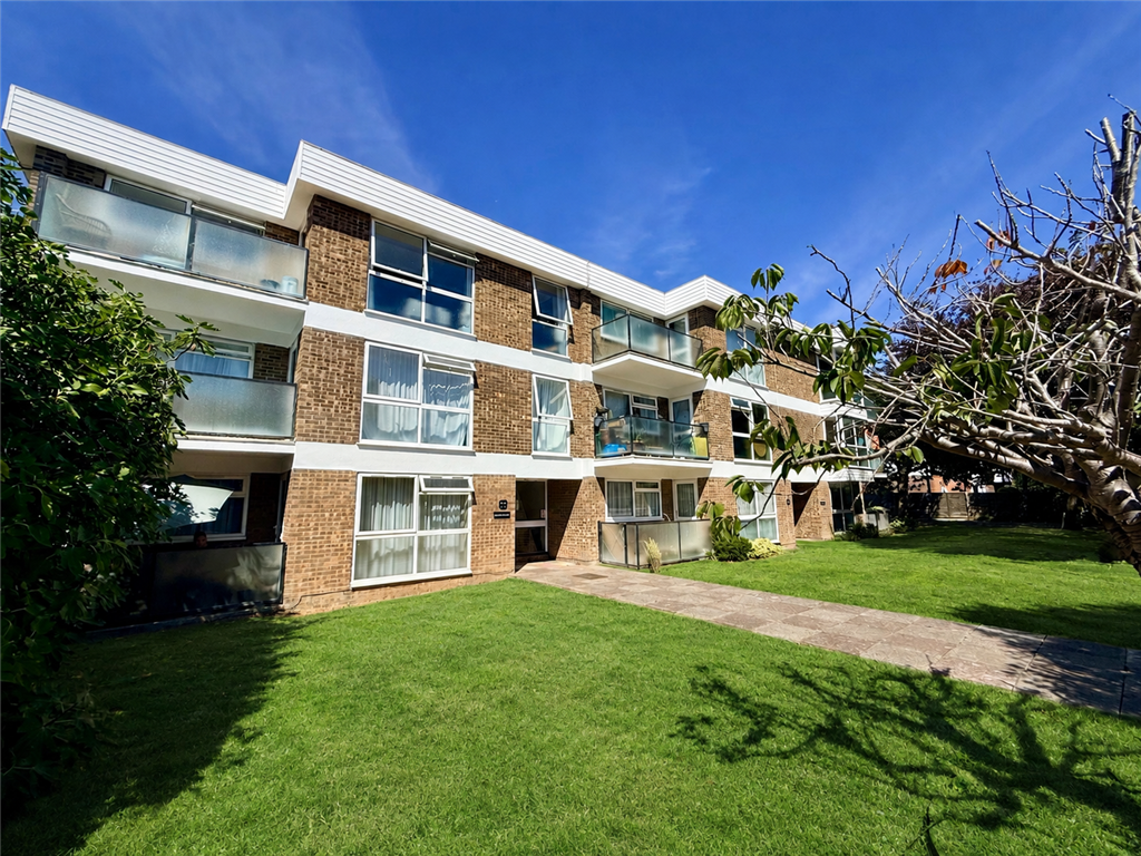 Property photo 1 of 10 External
