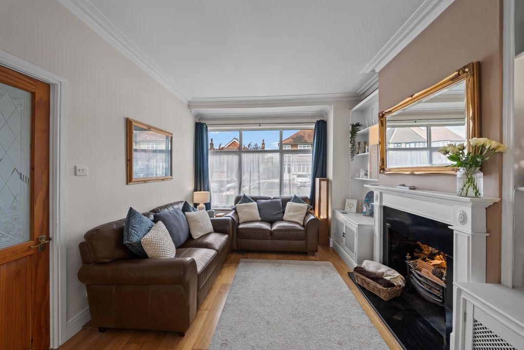 Property photo 3 of 16 Photo 2