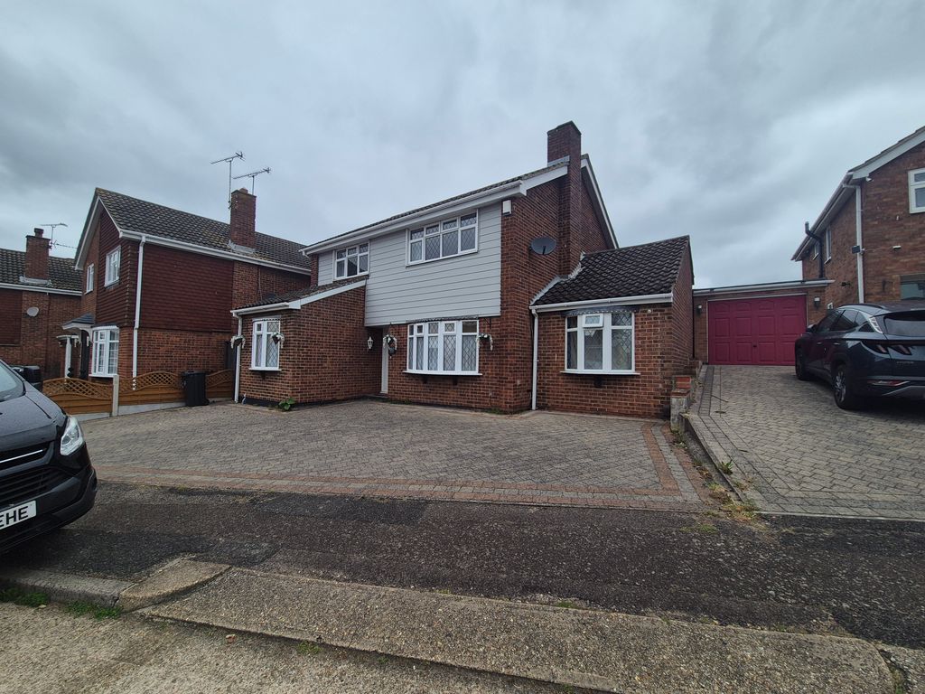 Property photo 2 of 10