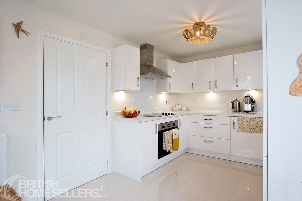 Property photo 3 of 18 Picture No. 05