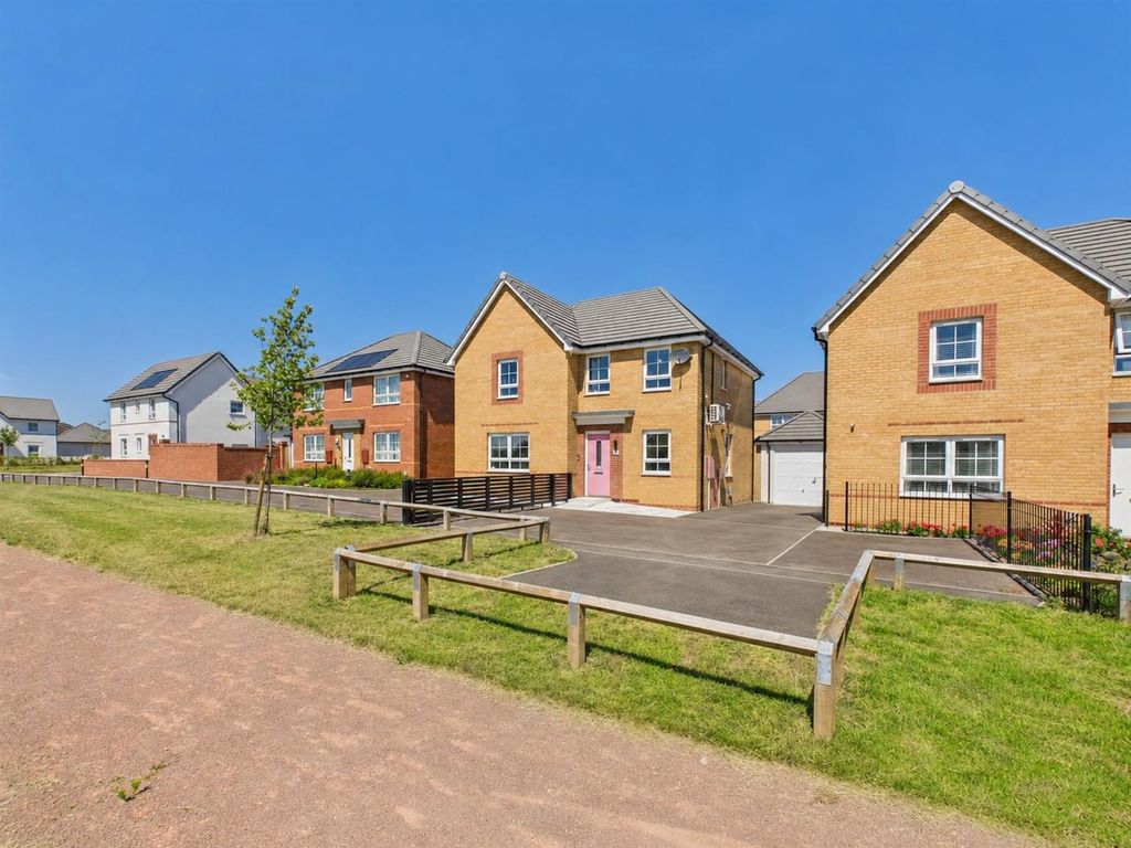 Property photo 1 of 35