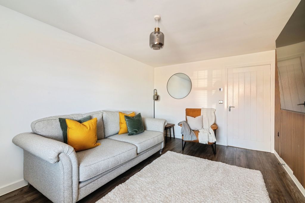 Property photo 3 of 22 Pbox-Img.Jpg