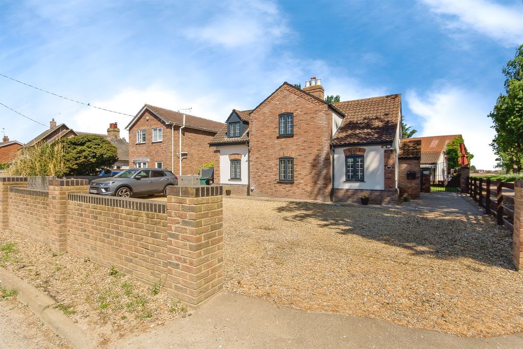 Property photo 1 of 23
