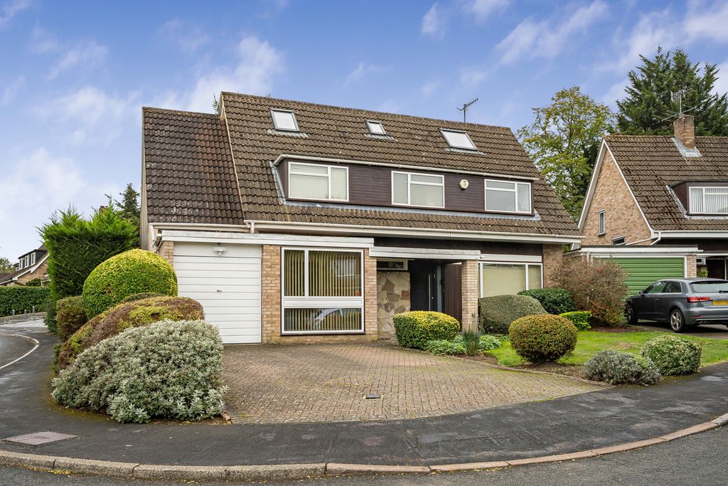 Property photo 1 of 32