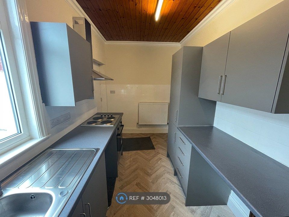 Property photo 1 of 13 Kitchen