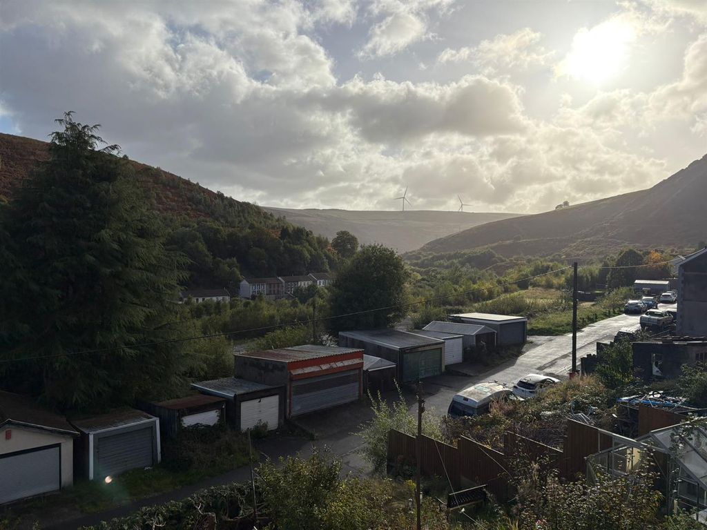 Property photo 2 of 14 Img-20251007-Wa0004.Jpg