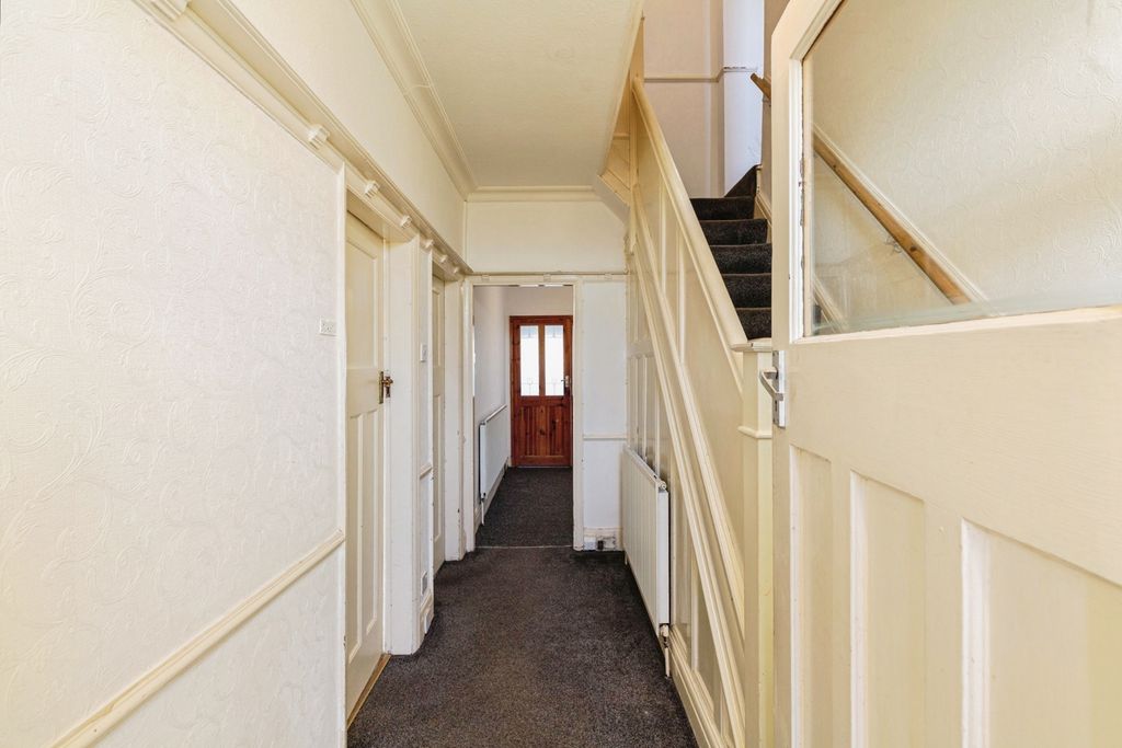 Property photo 3 of 20 Pbox-Img.Jpg