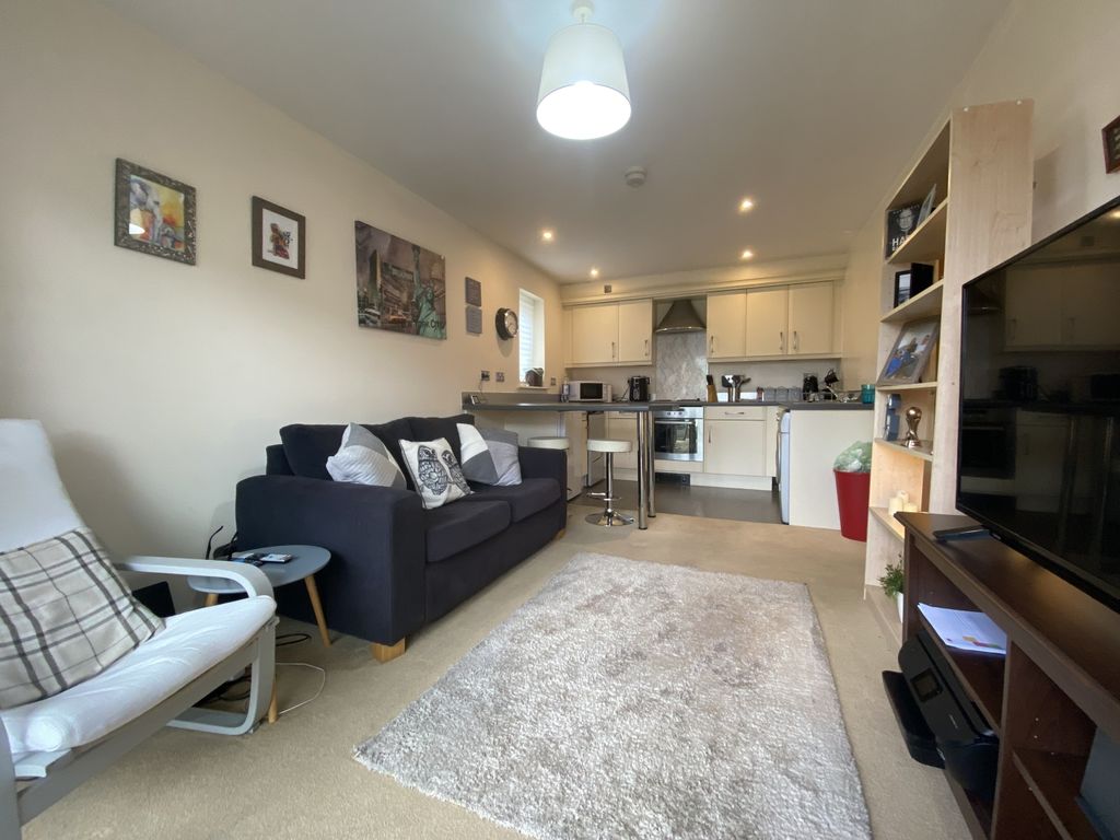 Property photo 2 of 7