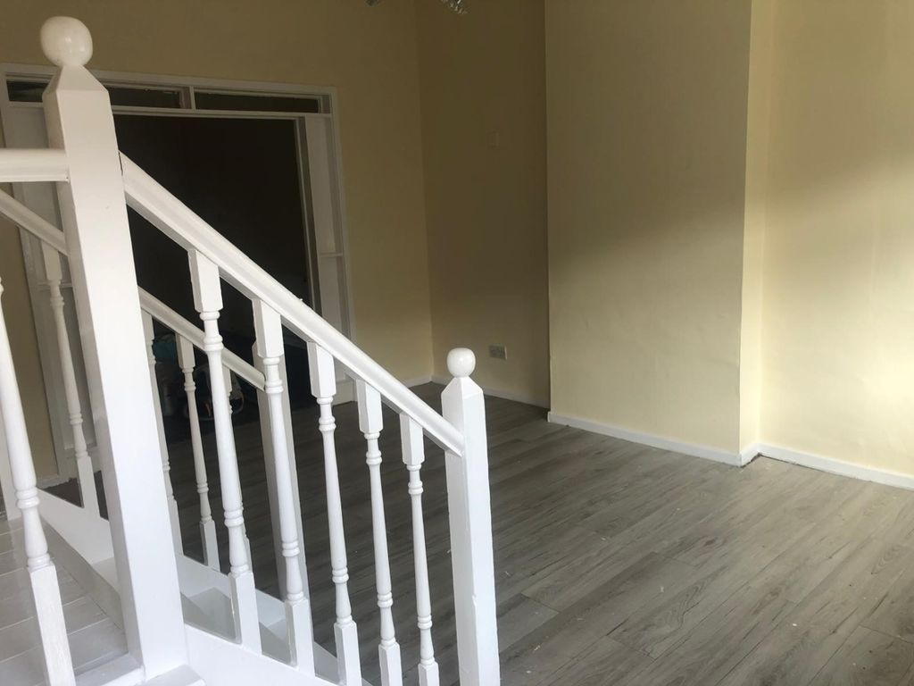 Property photo 2 of 7 D.Walsh Refurbs 05.08 (2)