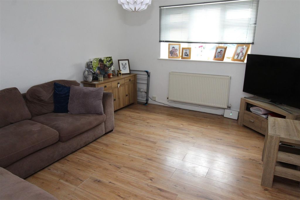 Property photo 3 of 9 Img_2620.Jpg
