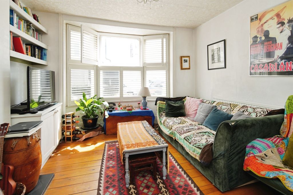 Property photo 2 of 14