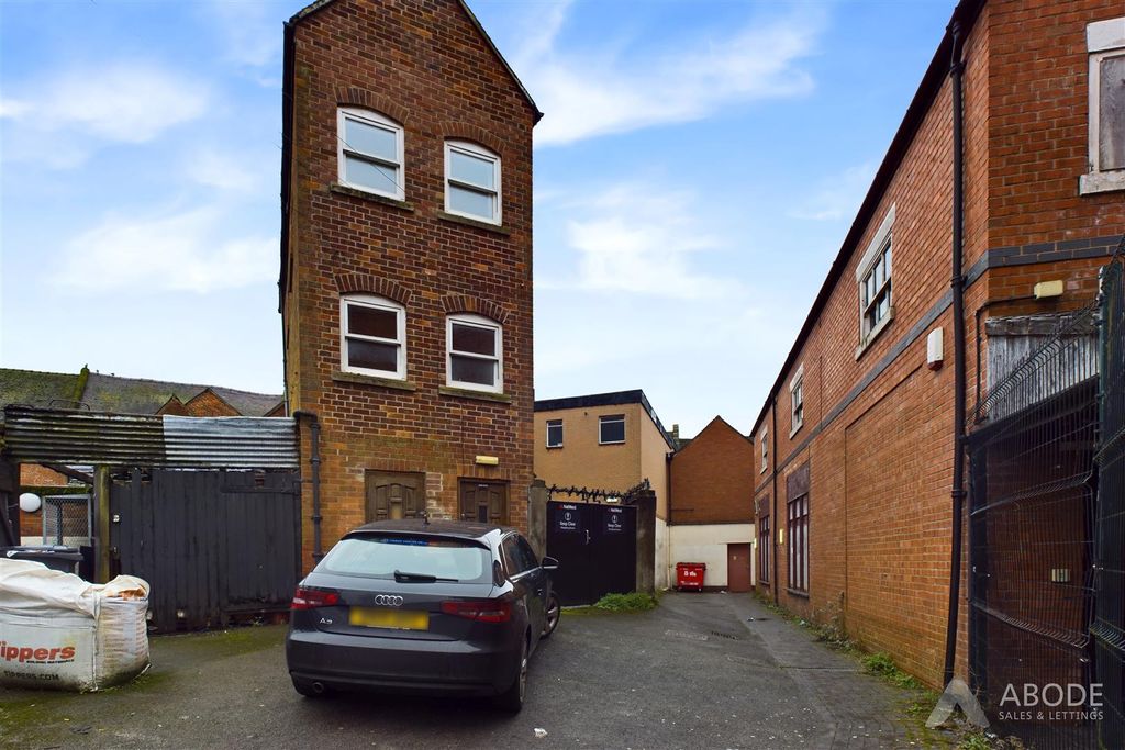 Property photo 1 of 6 Cam02544G0-Pr0198-Still001.Jpg