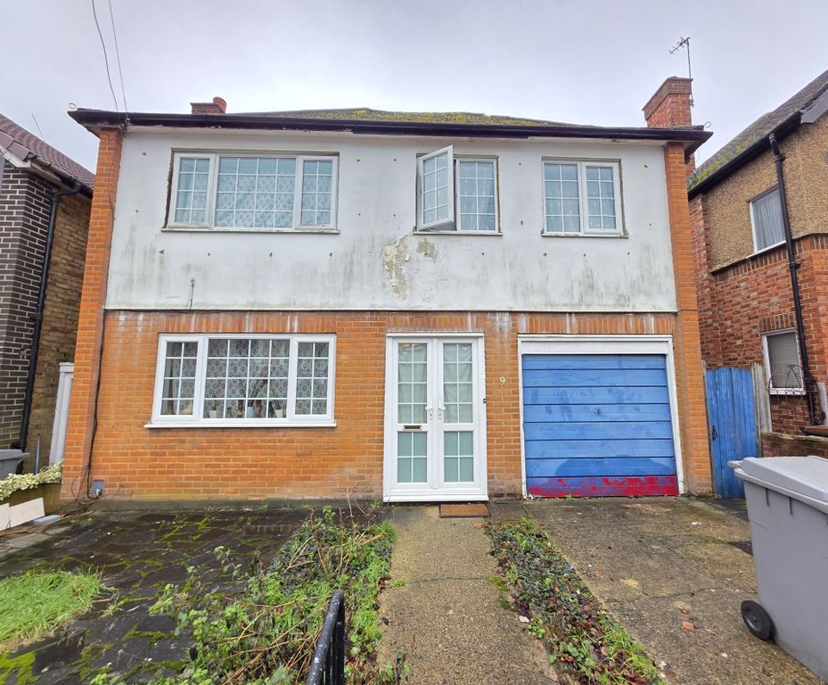 Property photo 1 of 19 Photo 17