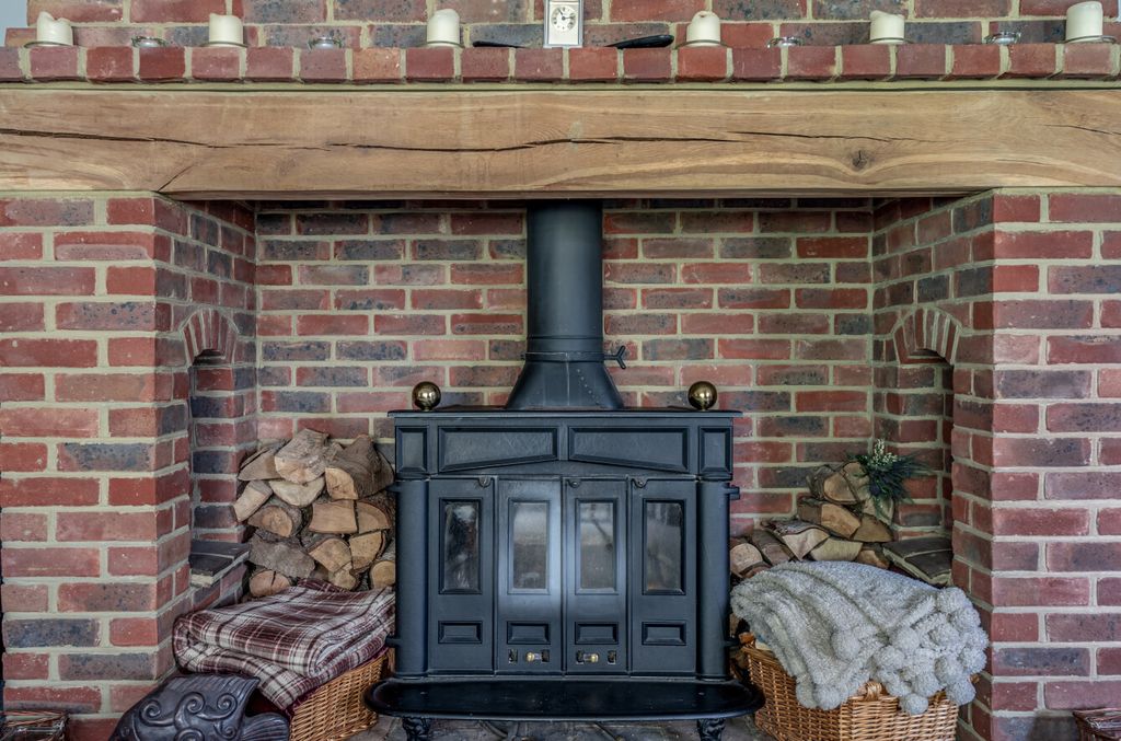 Property photo 1 of 25