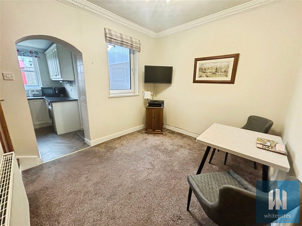 Property photo 2 of 24 Picture No. 28