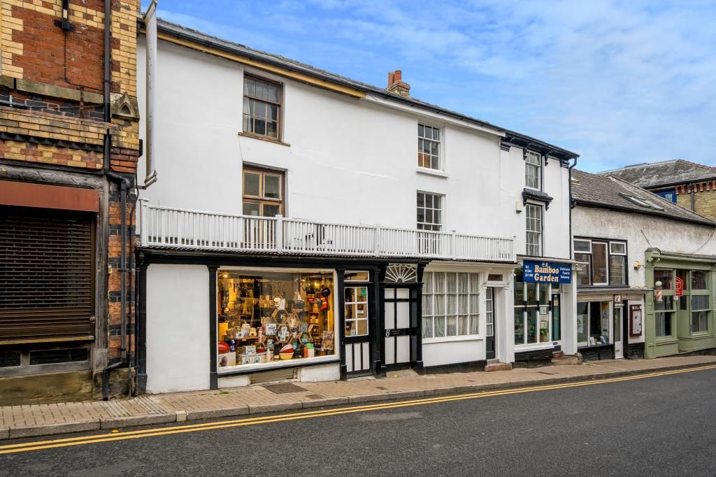 Property photo 1 of 21 External View