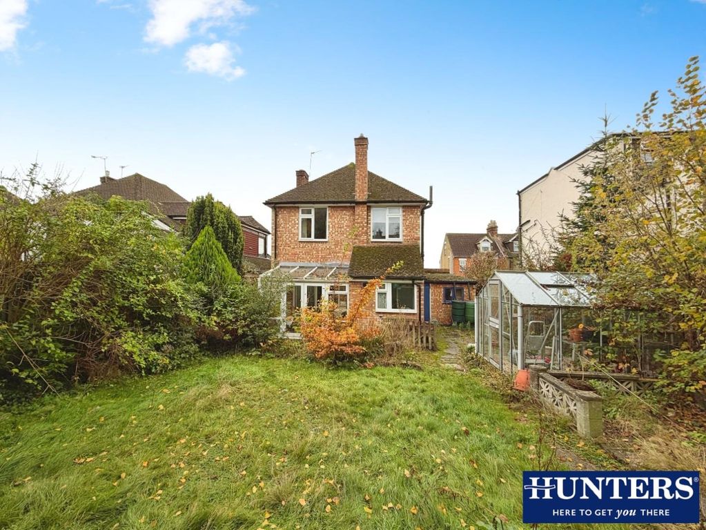 Property photo 2 of 9