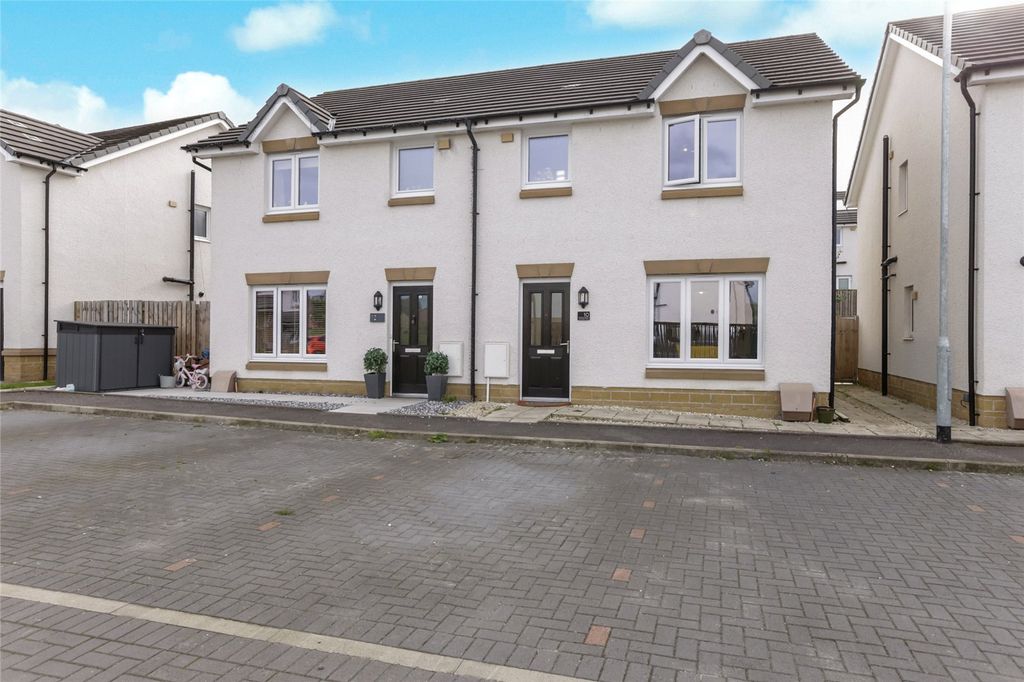Property photo 1 of 17 Picture No. 01