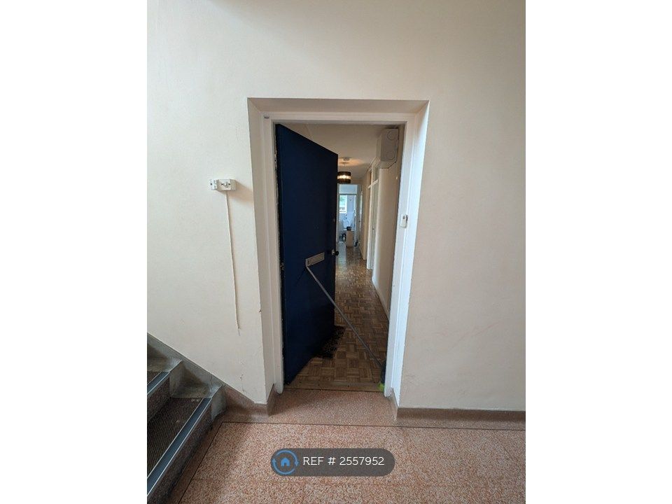 Property photo 2 of 35 Main Door