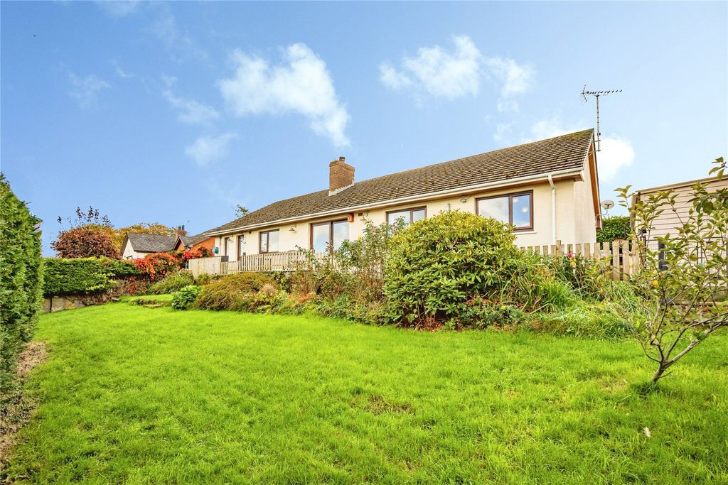 Property photo 2 of 31 Picture No. 28