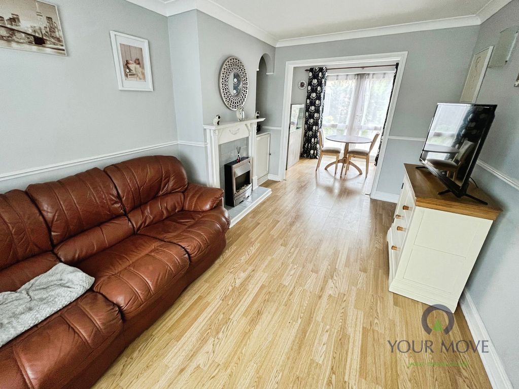 Property photo 2 of 12 Lounge