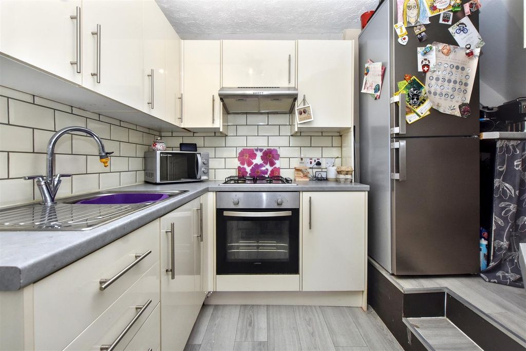 Additional image 5 of 1 bed flat for saleLangney Road, Eastbourne BN21