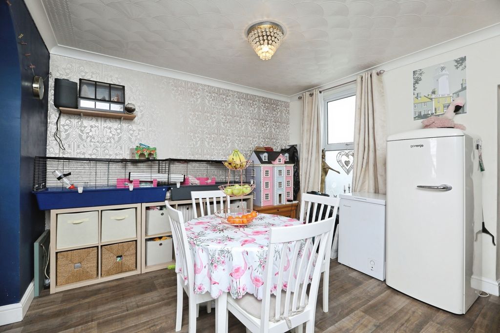 Property photo 2 of 22 Pbox-Img.Jpg